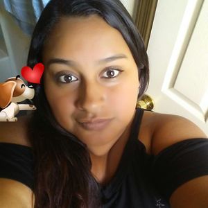 Meet your Posher, Cynthia